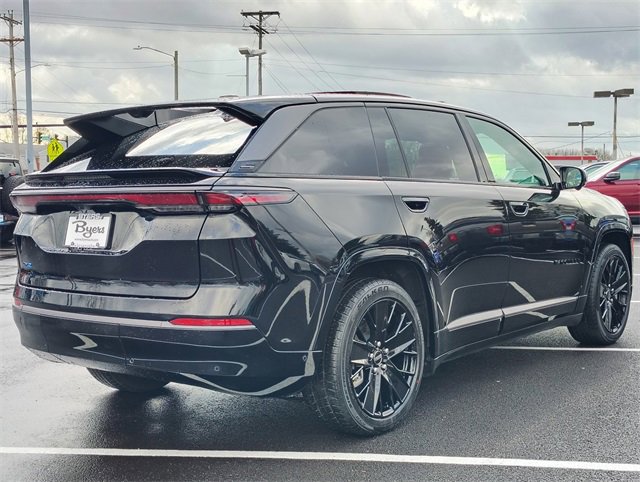 Used 2024 Jeep Wagoneer Launch Edition image 3