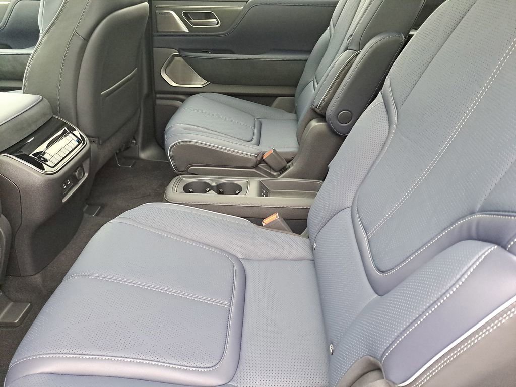 New 2026 INFINITI QX80 4WD image 17