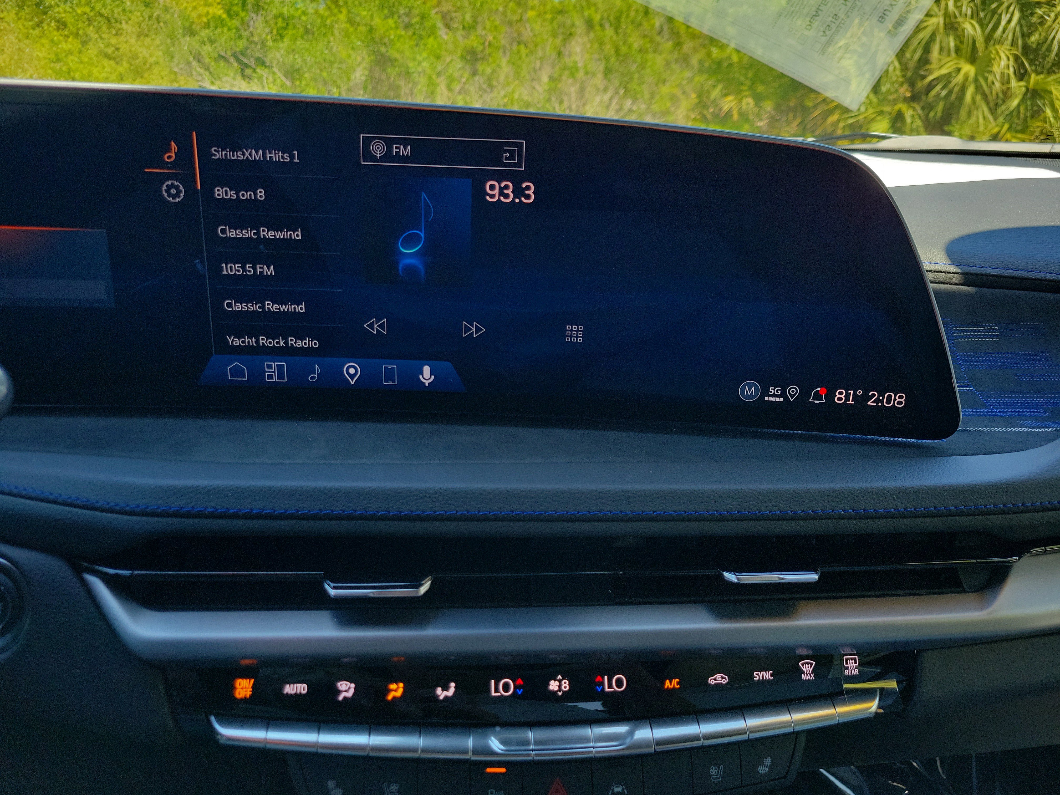 Used 2025 Cadillac XT4 Sport image 24