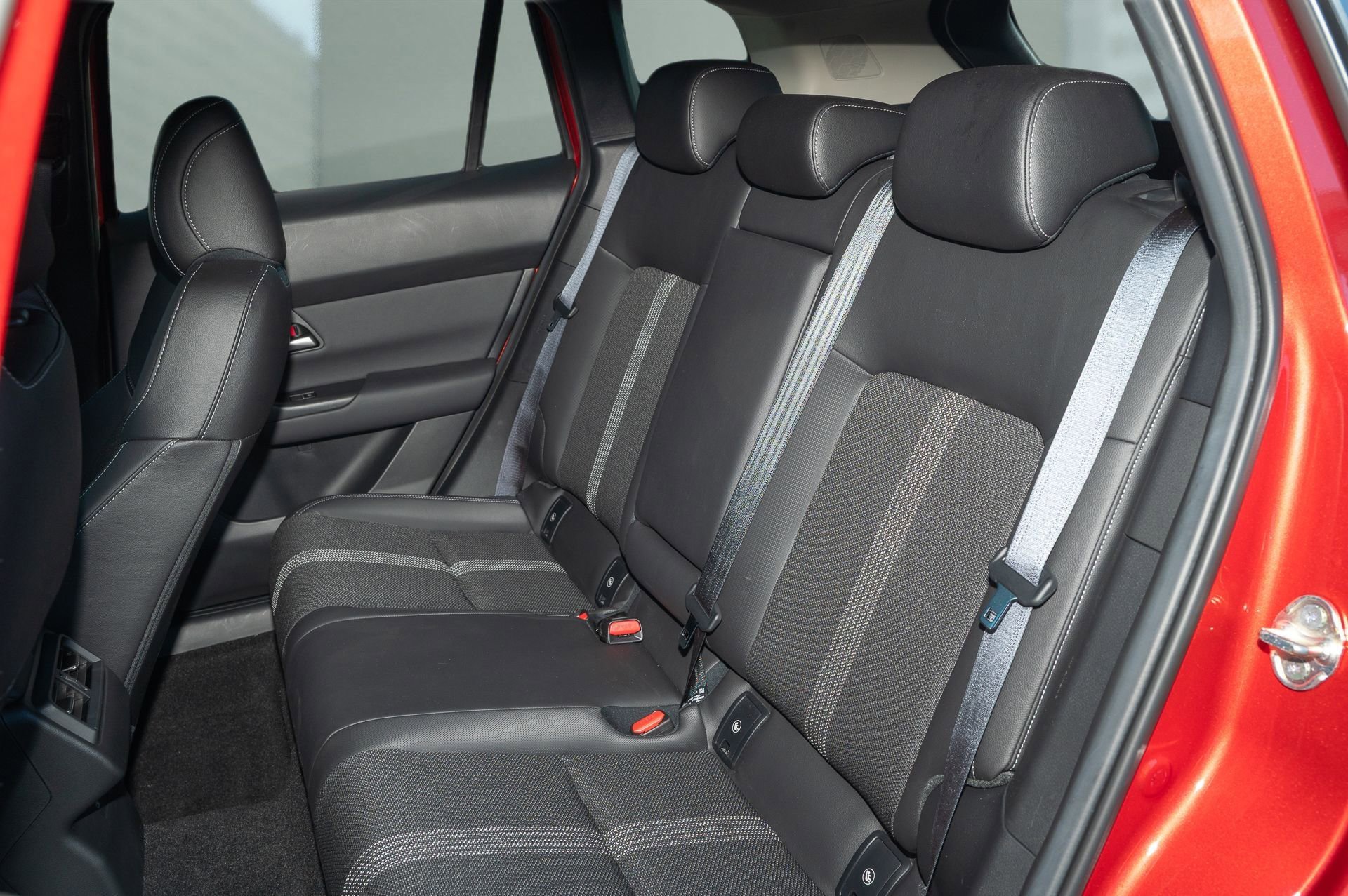 Used 2025 MAZDA CX-50 AWD 2.5 S w/ Weather Package image 7