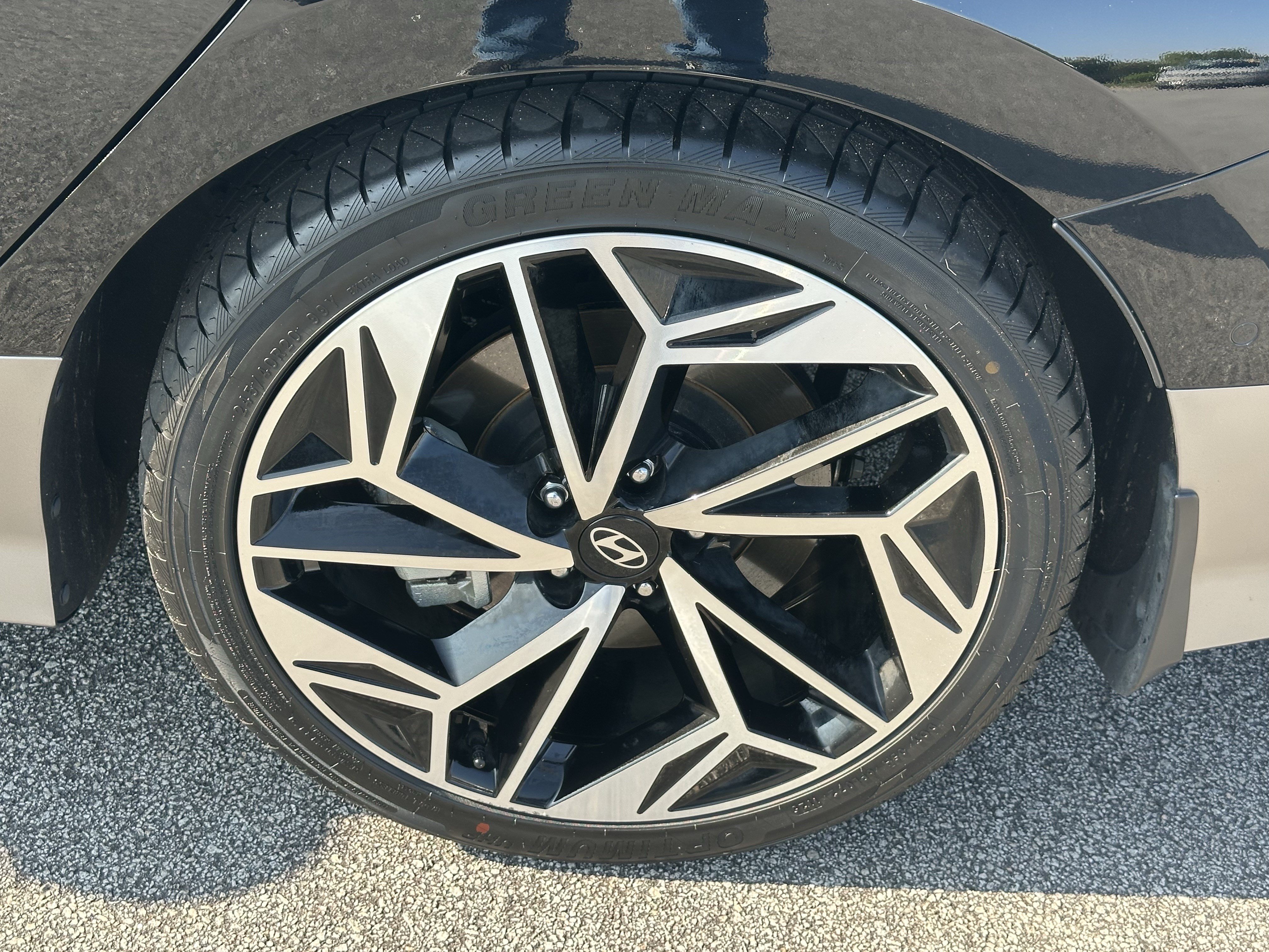 Used 2023 Hyundai Ioniq 6 Limited RWD image 18