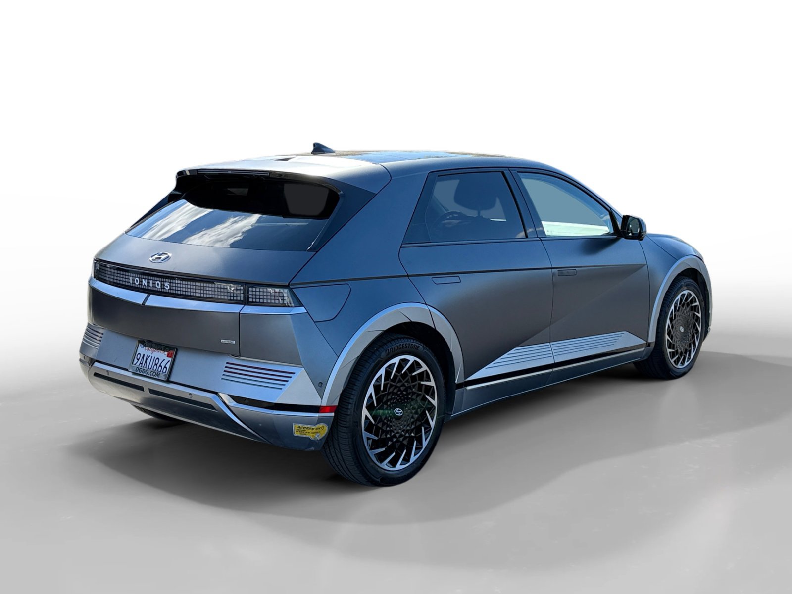 Certified 2022 Hyundai Ioniq 5 Limited w/ Cargo Package image 5