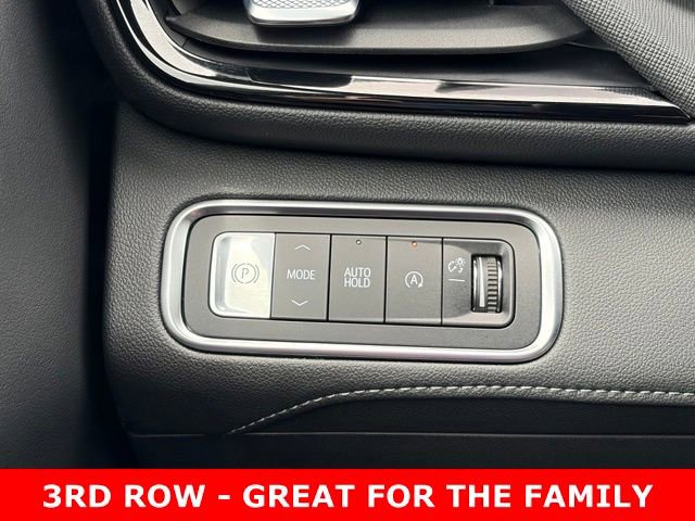 Used 2025 Buick Enclave Preferred FWD image 20
