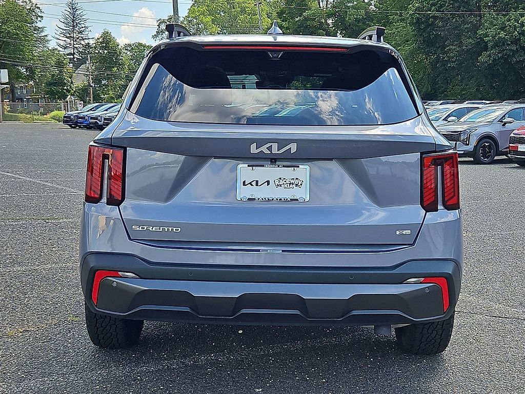 Used 2024 Kia Sorento SX Prestige image 6