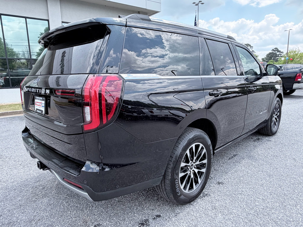 Used 2025 Ford Expedition Platinum AWD/4WD image 6