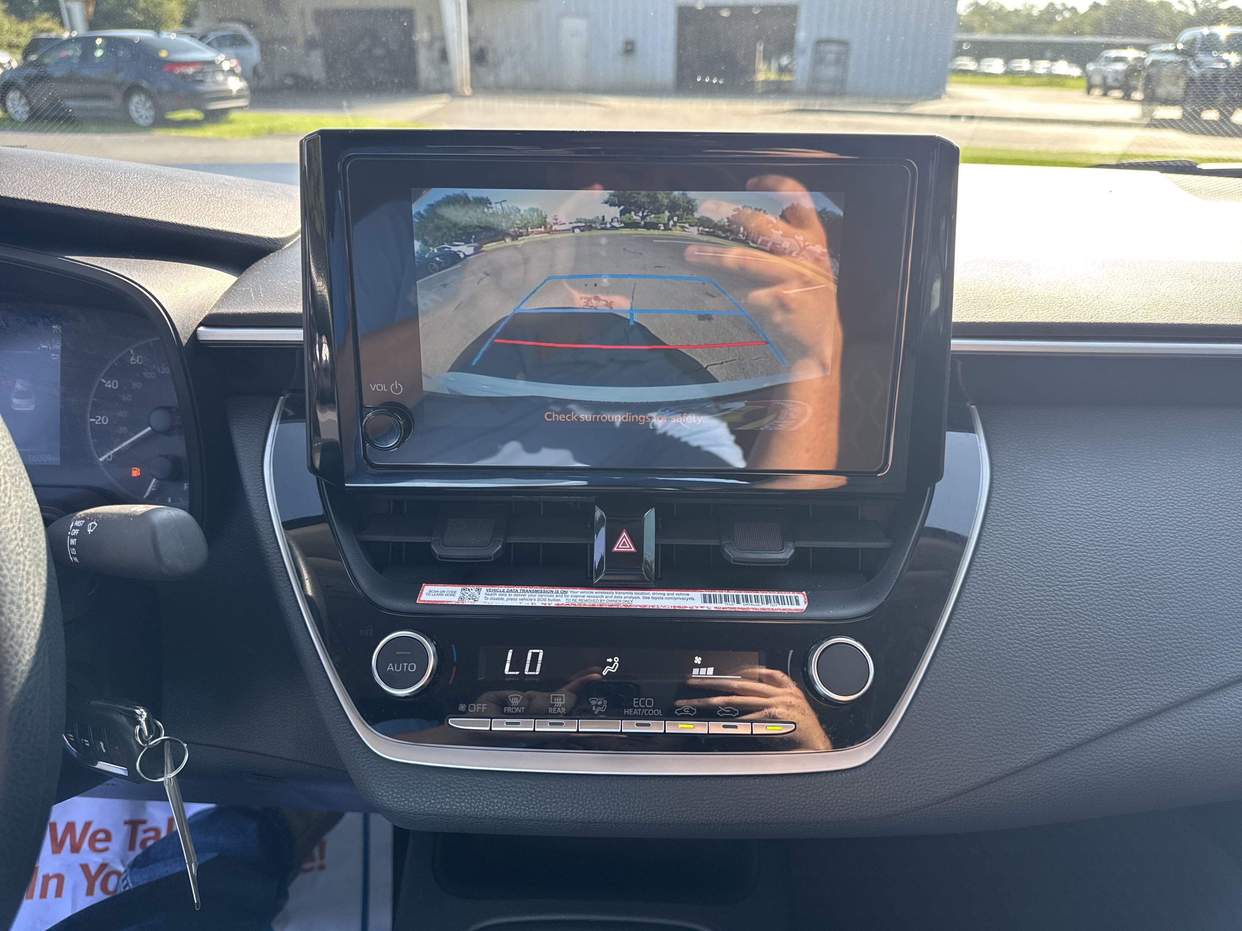 Used 2025 Toyota Corolla LE FWD image 19