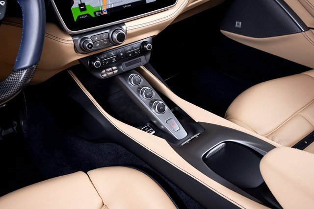 Used 2019 Ferrari Portofino image 33