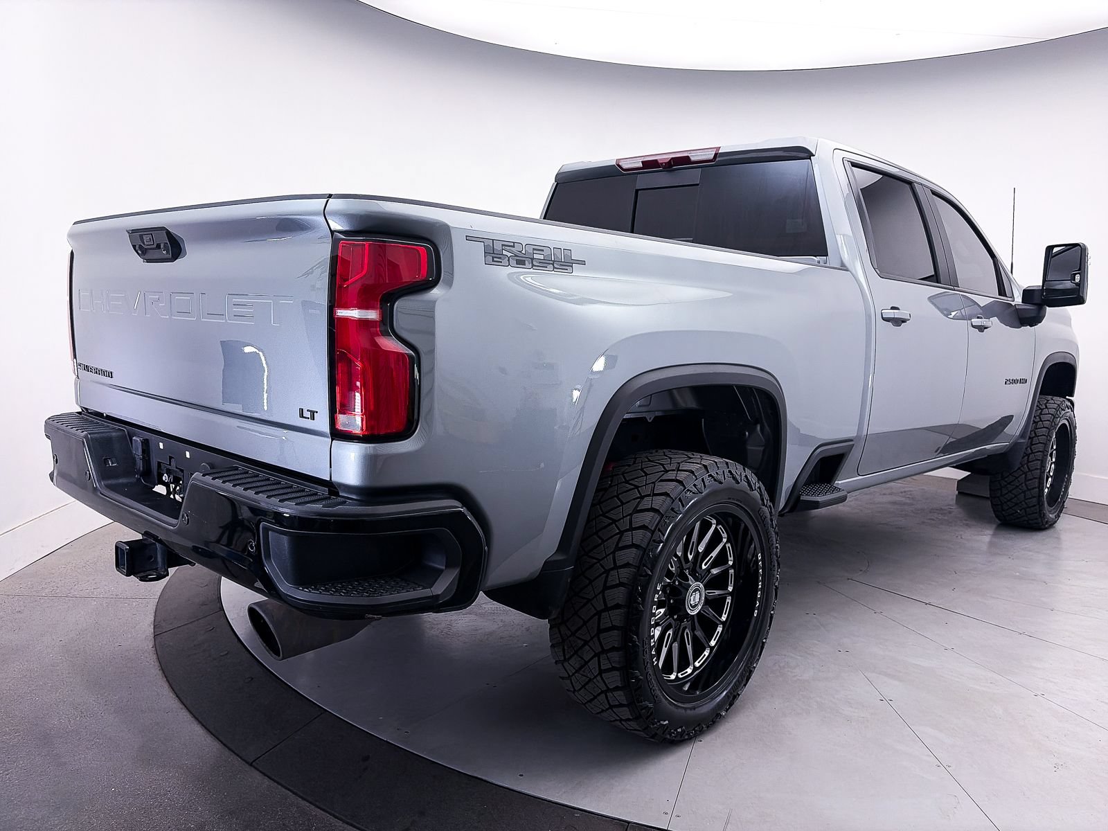Used 2025 Chevrolet Silverado 2500 LT w/ Trail Boss Package AWD/4WD image 20