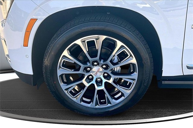 New 2026 GMC Yukon XL Denali image 13