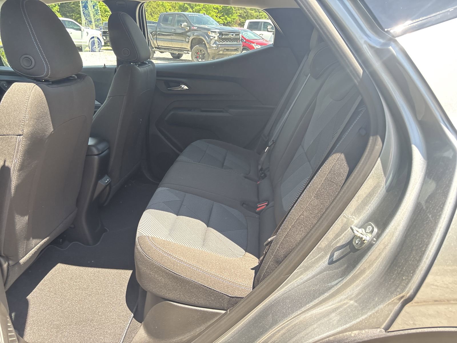 New 2027 Chevrolet Bolt LT w/ Comfort Package FWD image 24