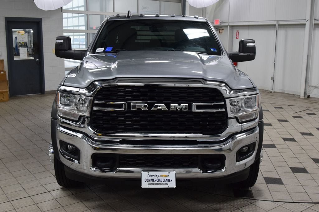Used 2024 RAM 4500 SLT w/ Quick Order Package 2YG SLT AWD/4WD image 2