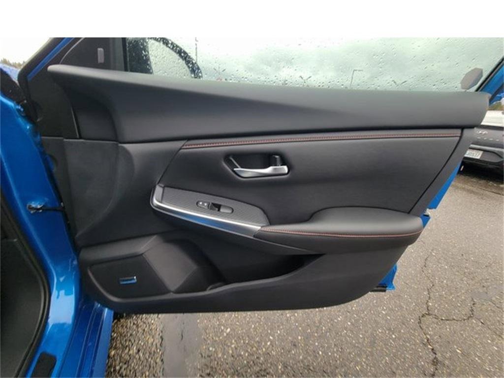 New 2025 Nissan Sentra SR w/ SR Premium Package image 11