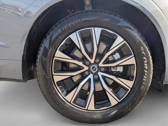 Used 2023 Volvo XC60 B5 Core w/ Climate Package image 25