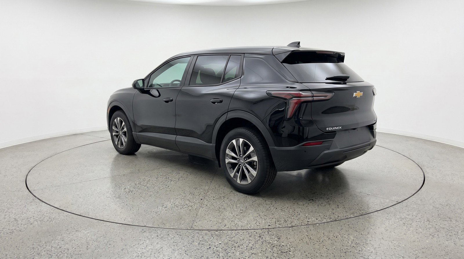 Used 2025 Chevrolet Equinox LT FWD image 6