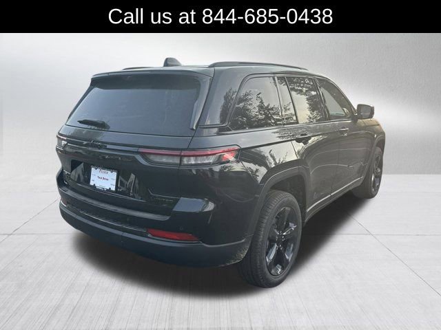 New 2025 Jeep Grand Cherokee Limited w/ Luxury Tech Group II image 5