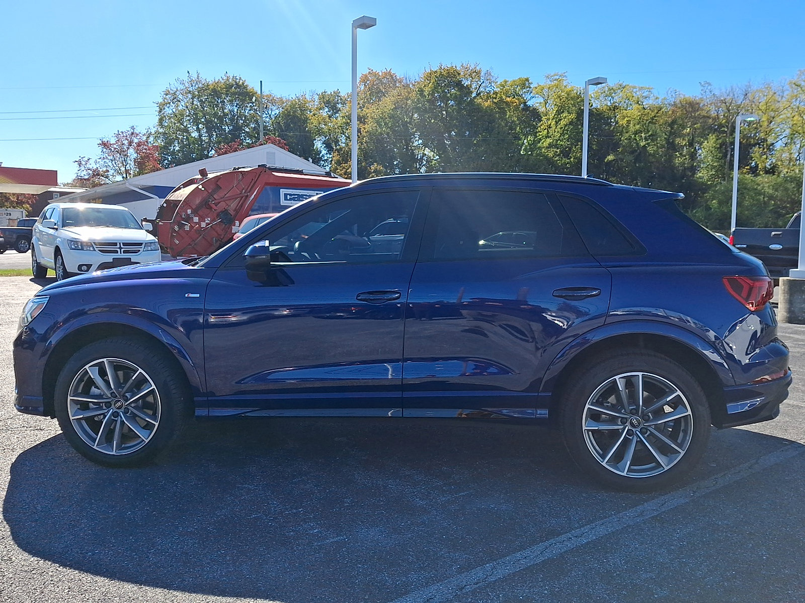 Used 2024 Audi Q3 2.0T Premium Plus w/ Premium Plus Package image 4