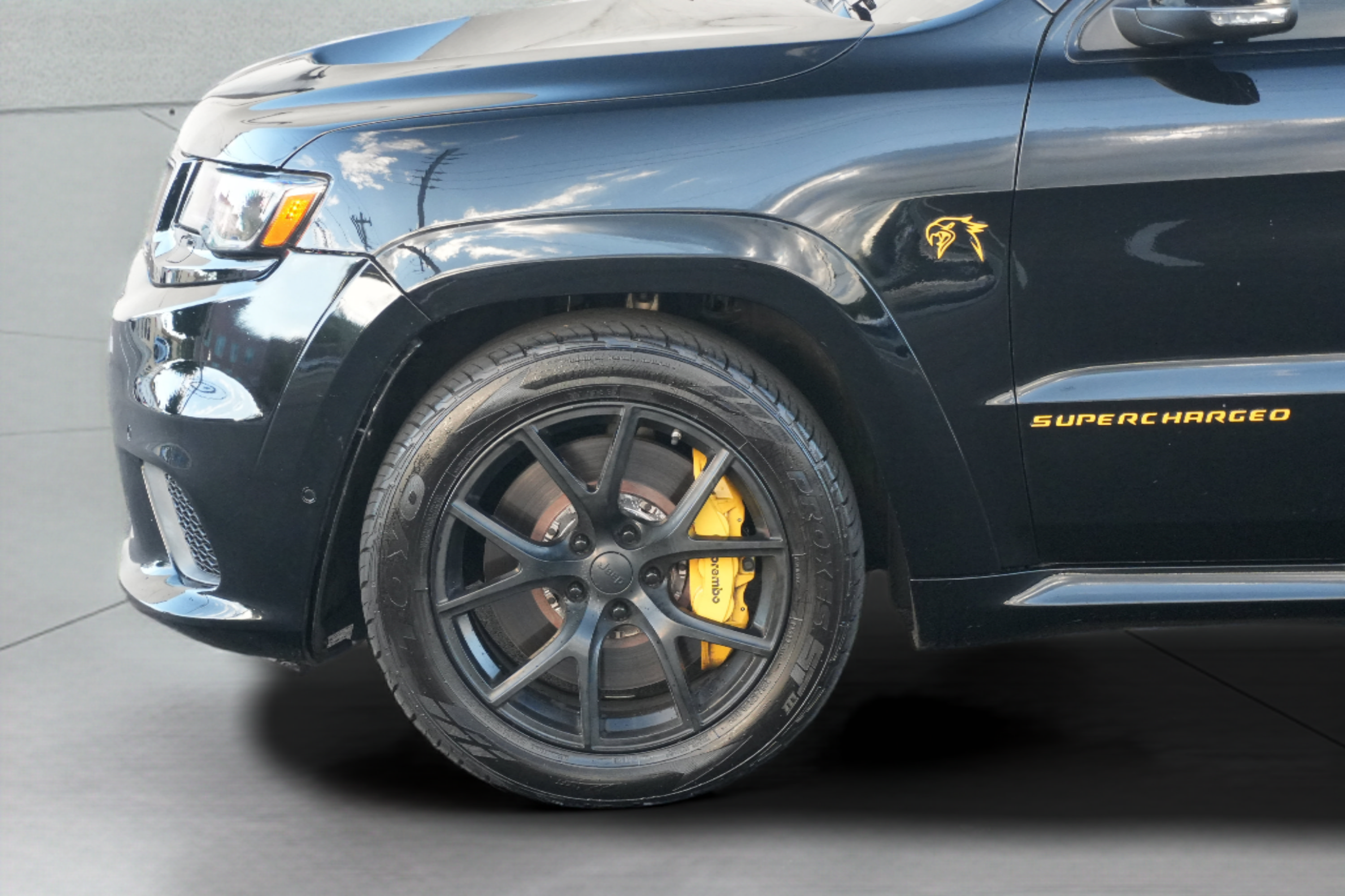 Used 2018 Jeep Grand Cherokee Trackhawk AWD/4WD image 51