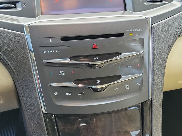 Used 2013 Lincoln MKS AWD image 27