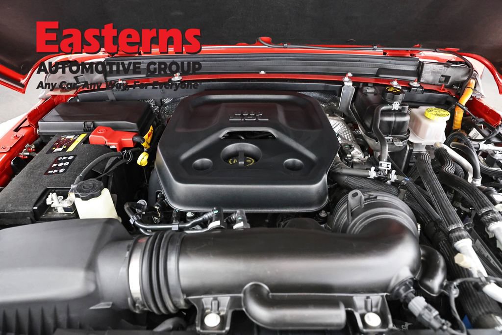 Used 2025 Jeep Wrangler Unlimited Sahara image 7