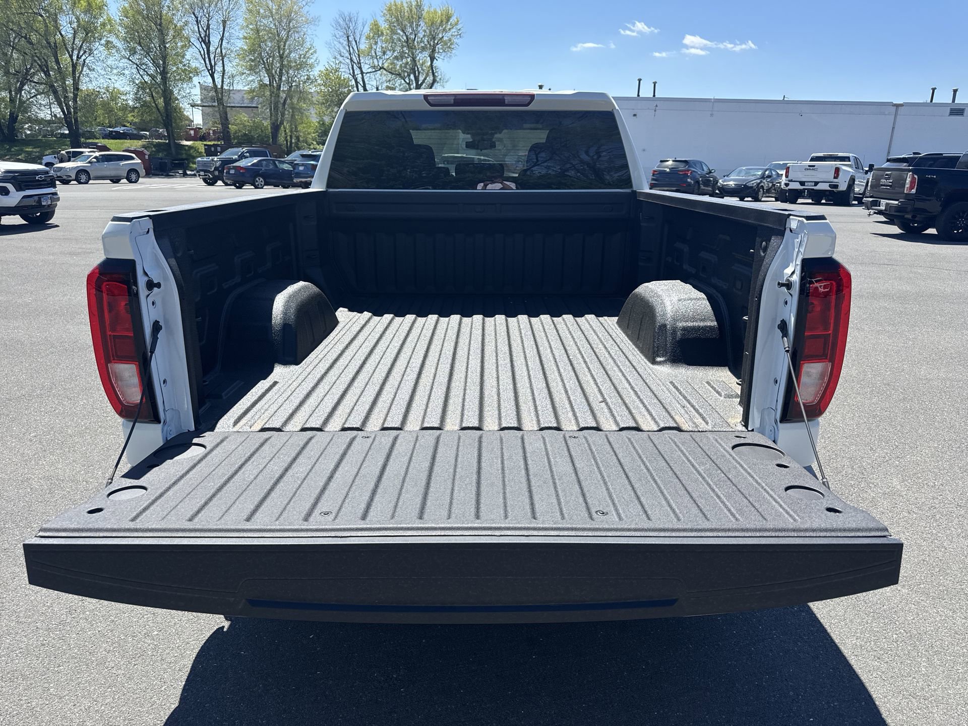 New 2026 GMC Sierra 1500 Pro w/ Pro Value Package AWD/4WD image 19