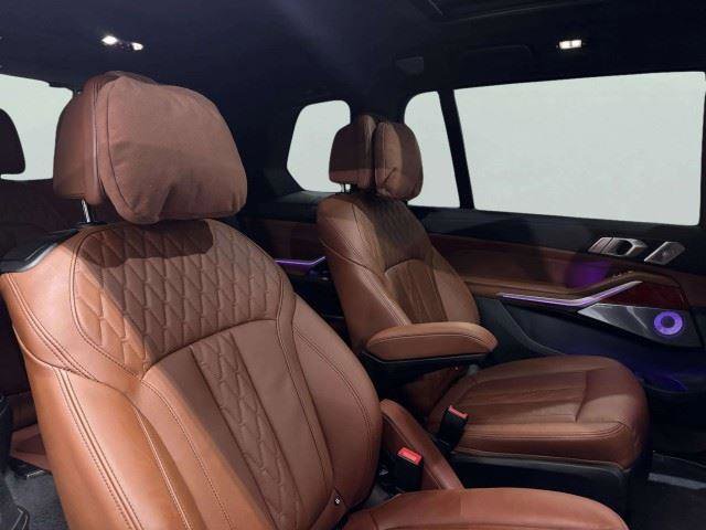 Used 2023 BMW ALPINA XB7 AWD/4WD image 45