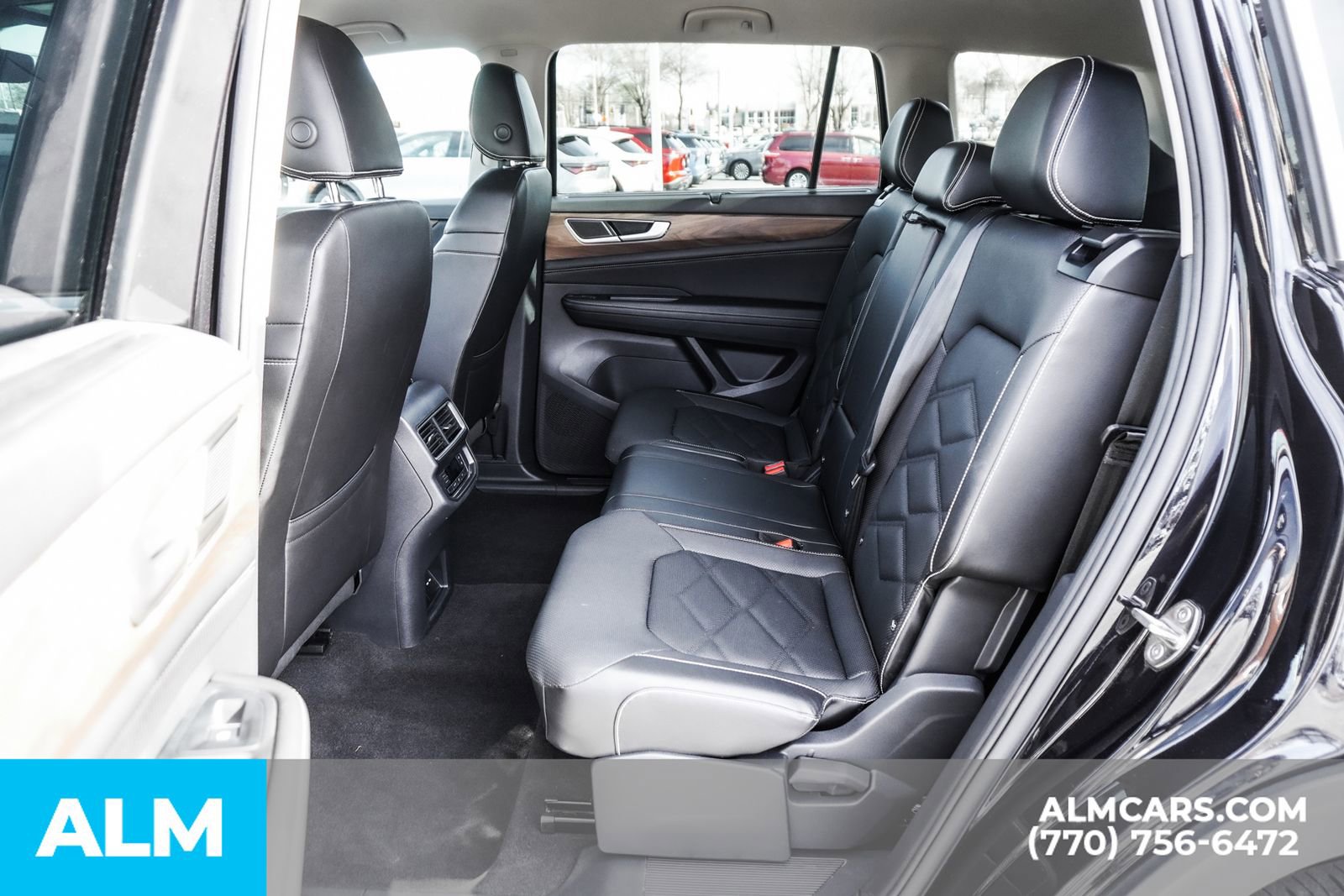 Used 2025 Volkswagen Atlas SE image 22