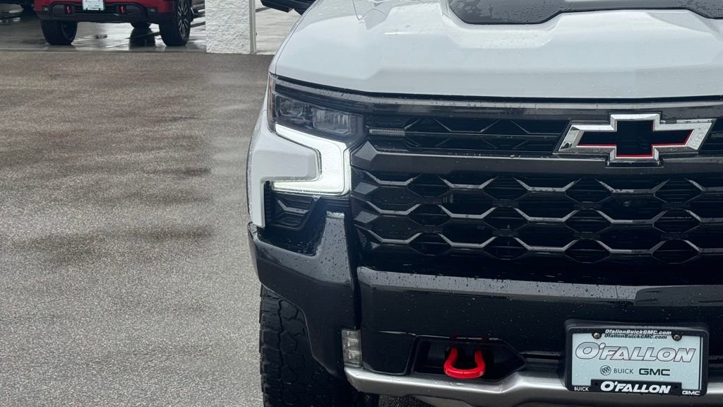 Used 2024 Chevrolet Silverado 1500 ZR2 w/ Technology Package image 7