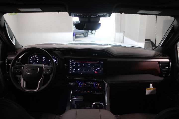 New 2026 GMC Sierra 1500 Denali w/ Denali Reserve Package AWD/4WD image 3