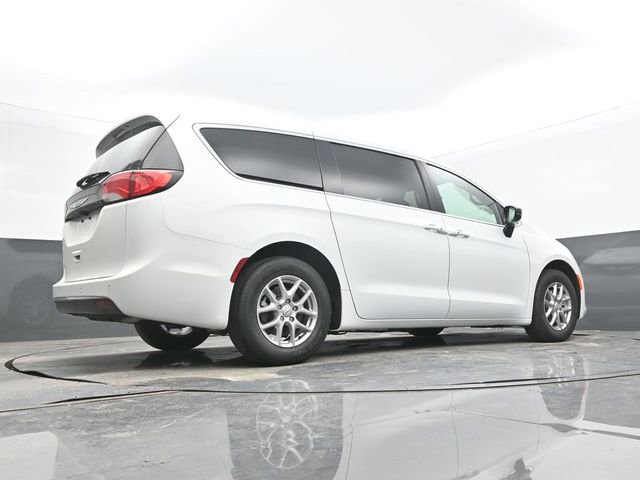 New 2026 Chrysler Voyager LX FWD image 57