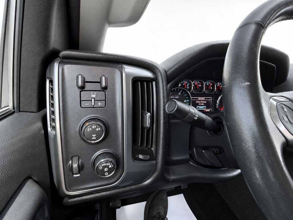 Used 2015 Chevrolet Silverado 2500 LT w/ LT Convenience Package AWD/4WD image 24