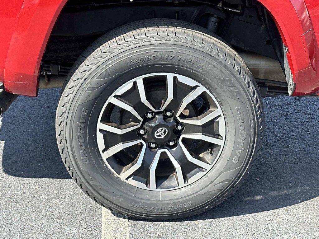 Used 2021 Toyota Tacoma TRD Sport RWD image 9