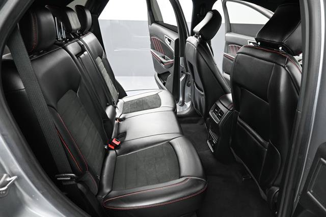 Used 2024 Ford Edge ST-Line AWD/4WD image 19