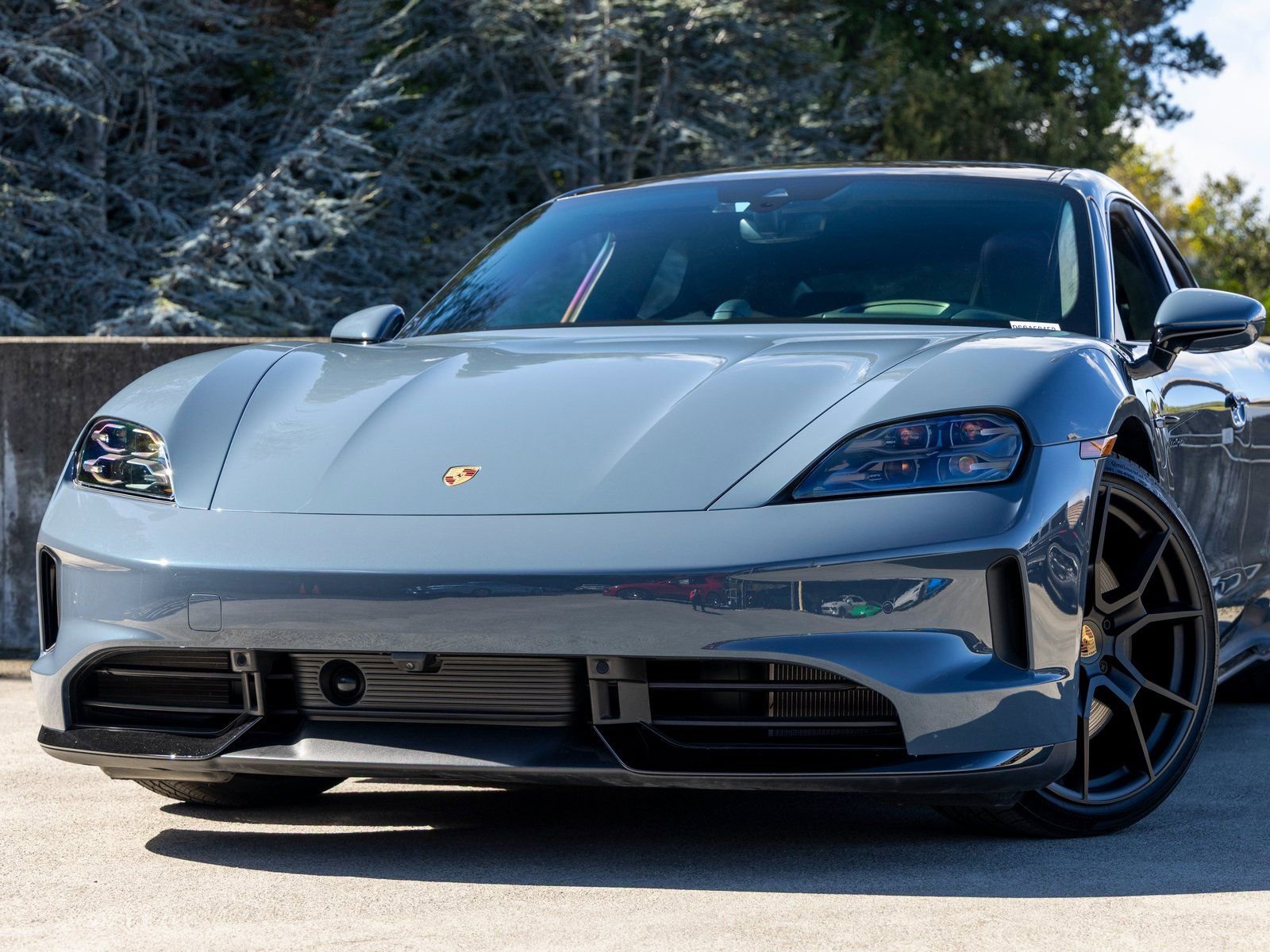 Certified 2025 Porsche Taycan GTS image 7