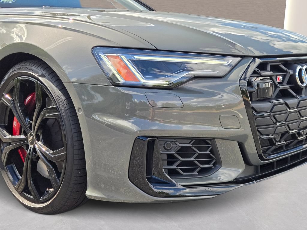 Used 2025 Audi S6 Premium Plus AWD/4WD image 2