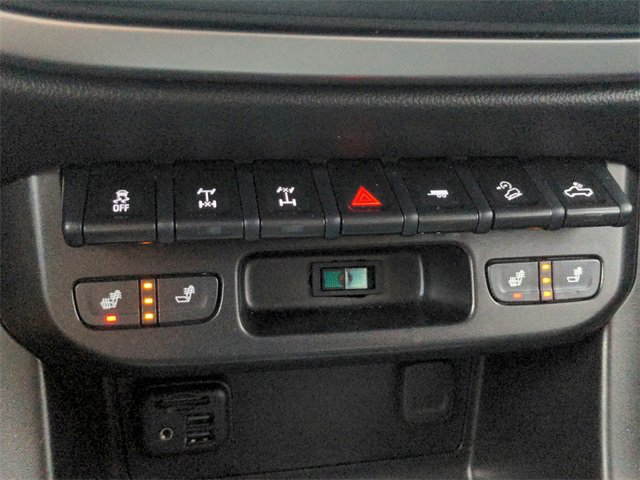 Used 2022 Chevrolet Colorado ZR2 image 33