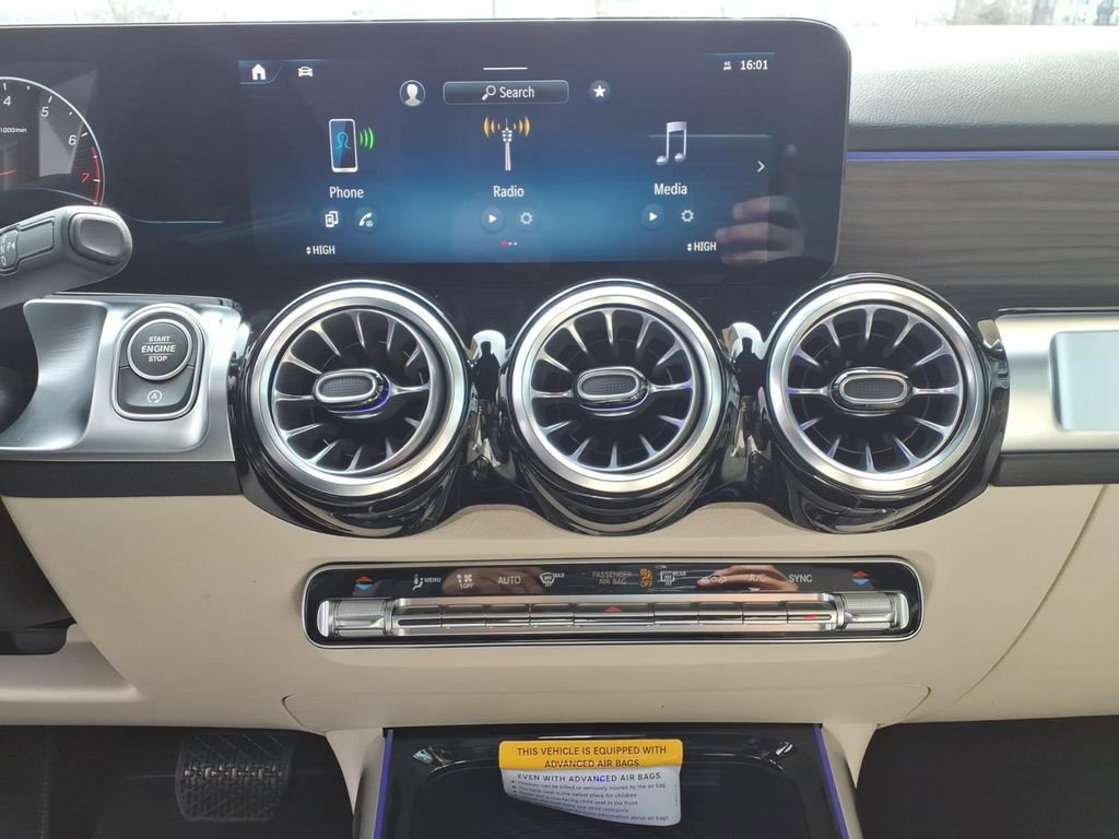 New 2026 Mercedes-Benz GLB 250 4MATIC image 22