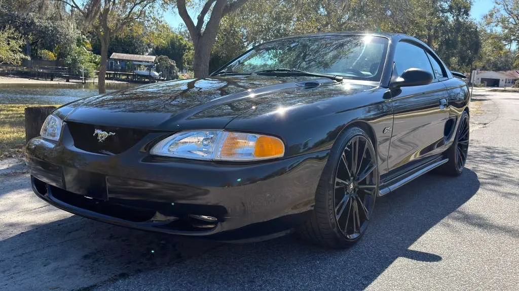 Used 1998 Ford Mustang GT RWD image 25