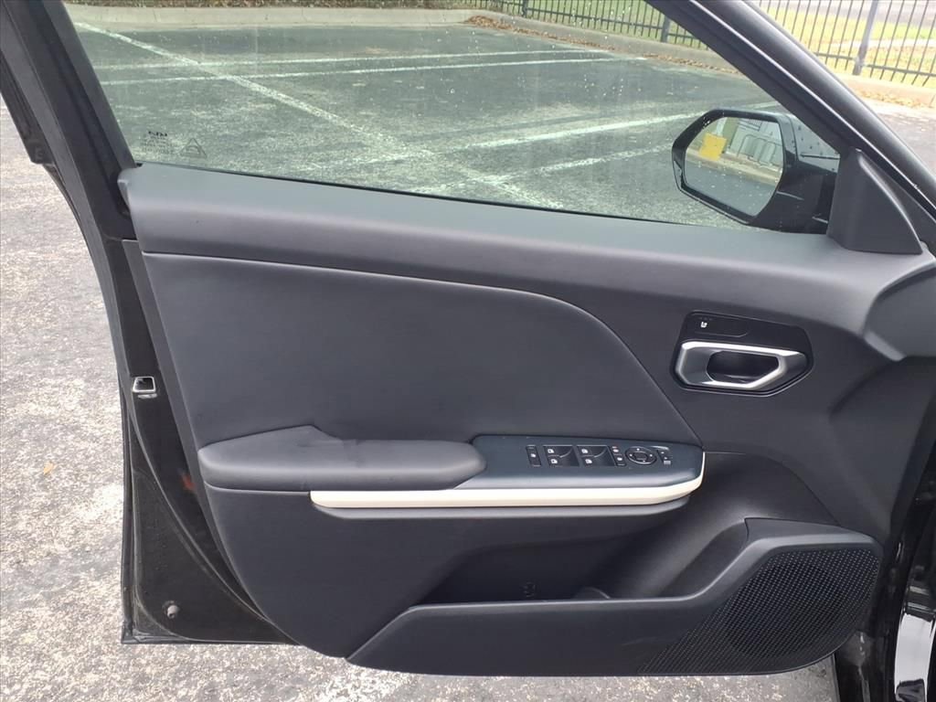 Used 2025 Kia K4 GT-Line w/ GT-Line Sunroof Package image 12