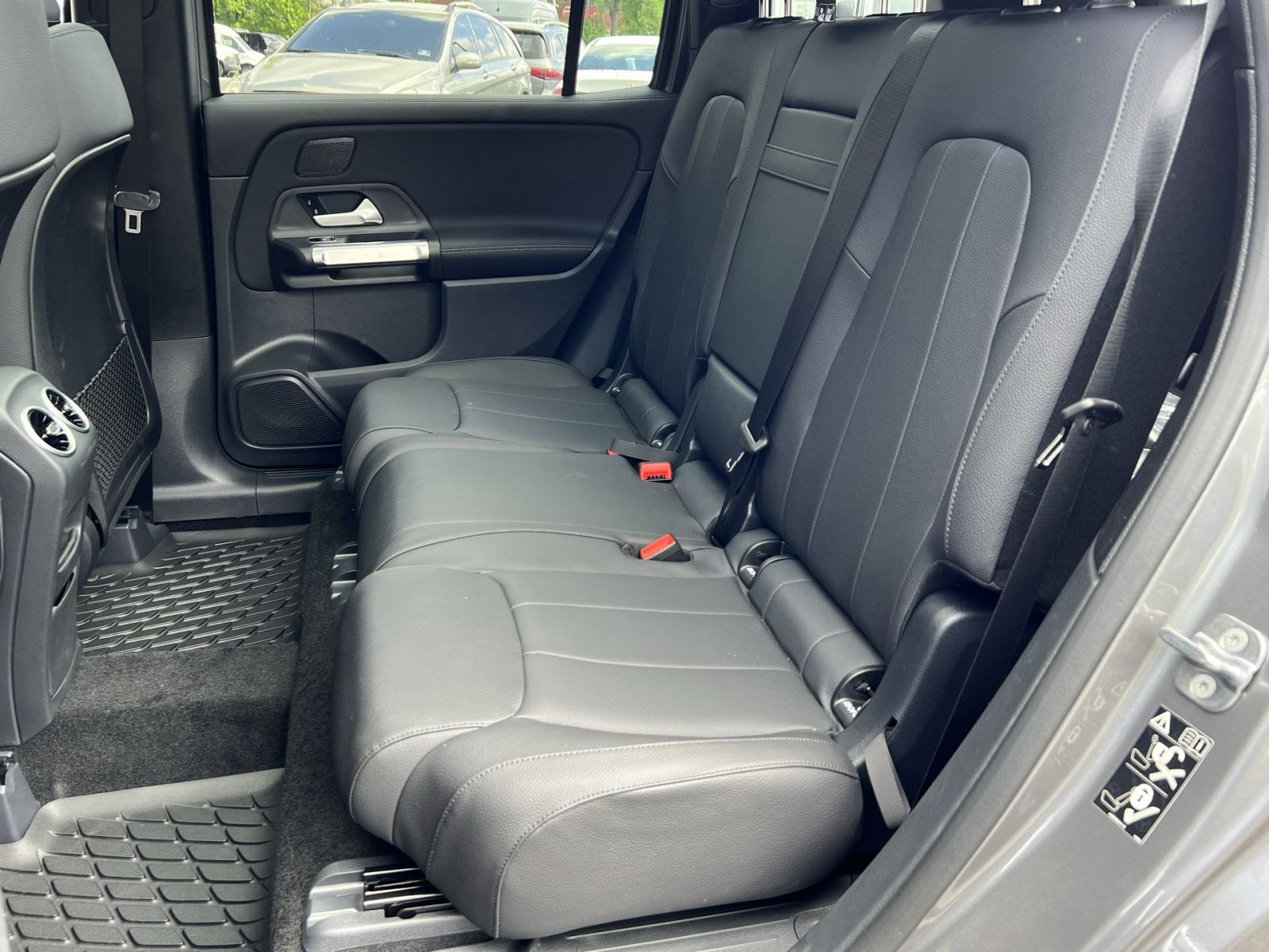 New 2026 Mercedes-Benz GLB 250 4MATIC image 30