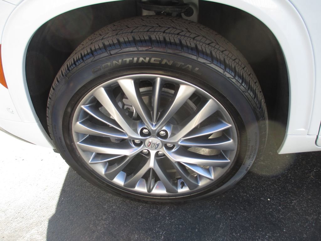 Used 2026 Buick Enclave Avenir w/ Super Cruise Package image 13