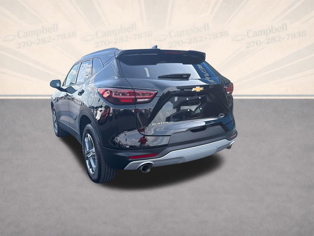 Used 2024 Chevrolet Blazer LT w/ Convenience Package image 3