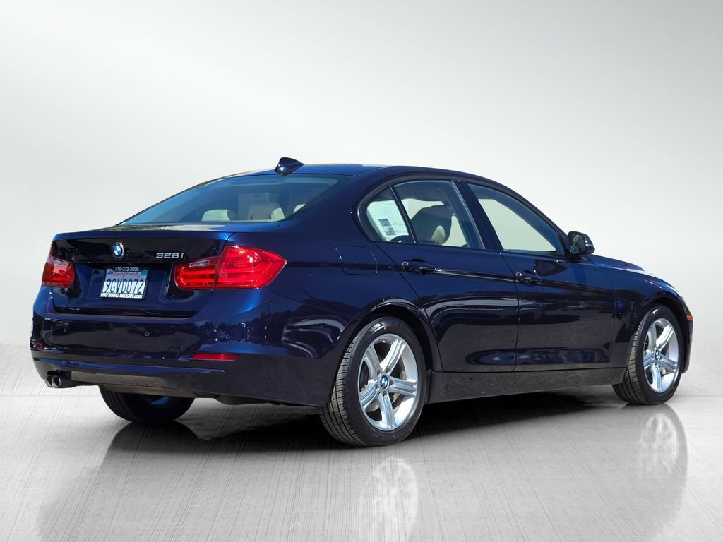 Used 2015 BMW 328i Sedan RWD image 5