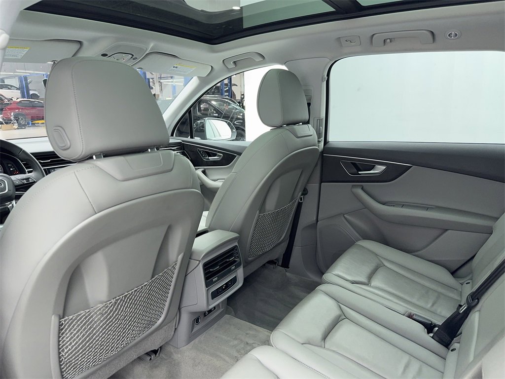 Used 2022 Audi Q7 3.0T Premium image 43