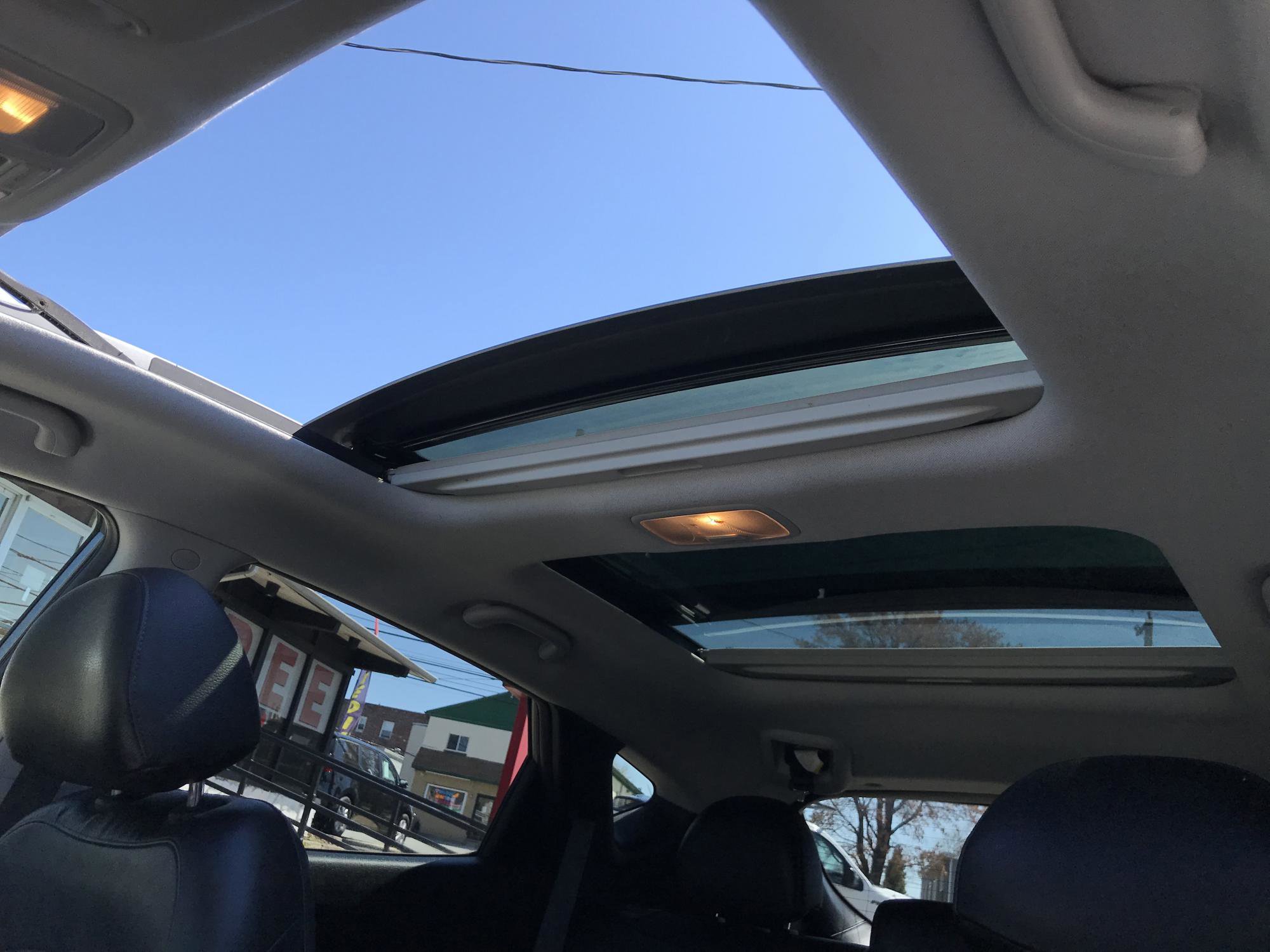 Used 2015 Hyundai Tucson Limited w/ Option Group 03 image 10