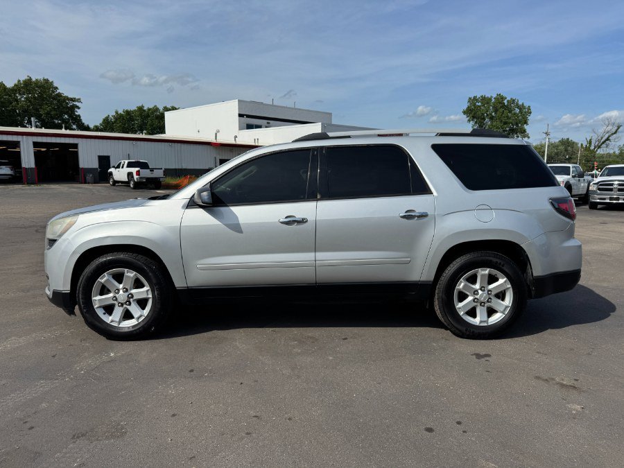 Used 2016 GMC Acadia SLE FWD image 2