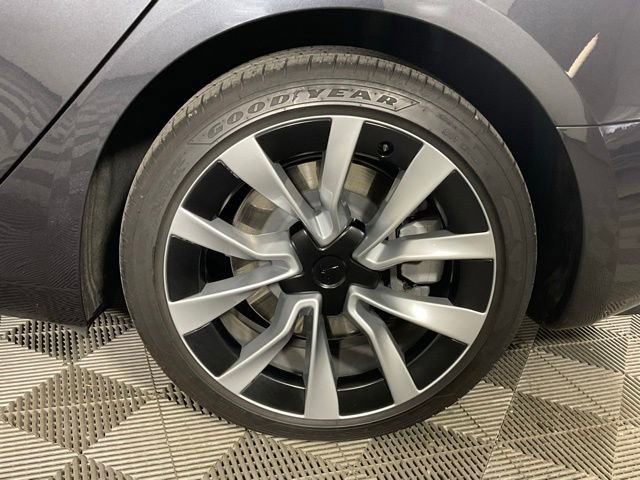 Used 2025 Tesla Model 3 Long Range RWD image 34