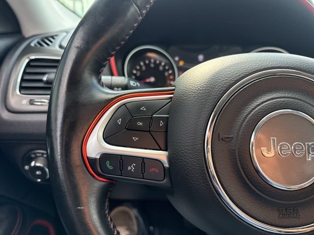 Used 2019 Jeep Compass Trailhawk AWD/4WD image 19