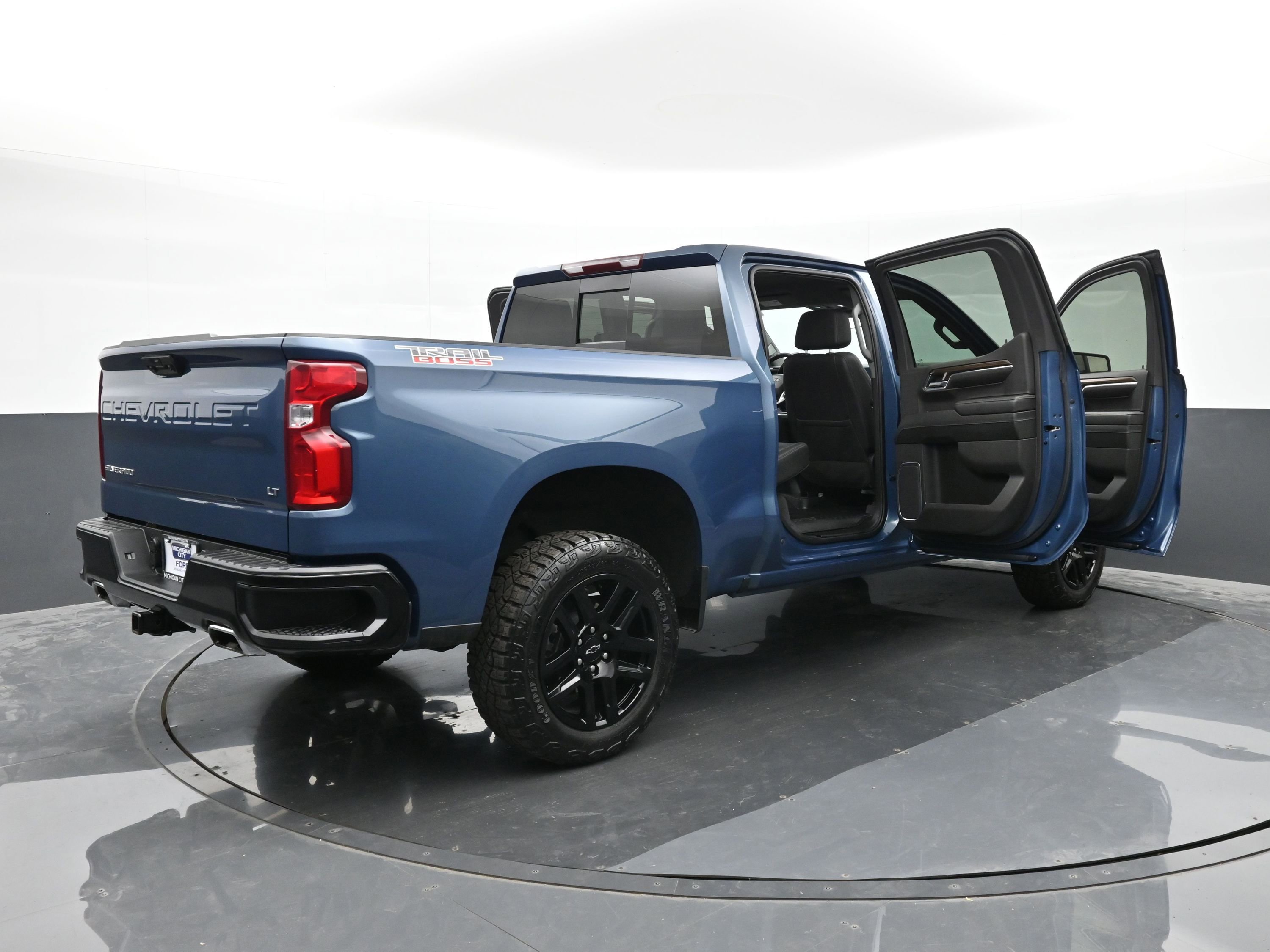 Used 2024 Chevrolet Silverado 1500 LT Trail Boss w/ Convenience Package II image 34