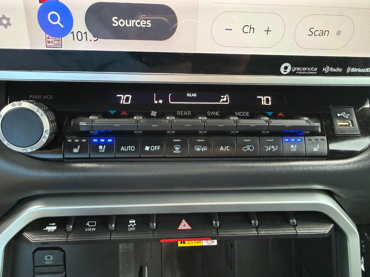 Used 2024 Toyota Sequoia Platinum AWD/4WD image 51