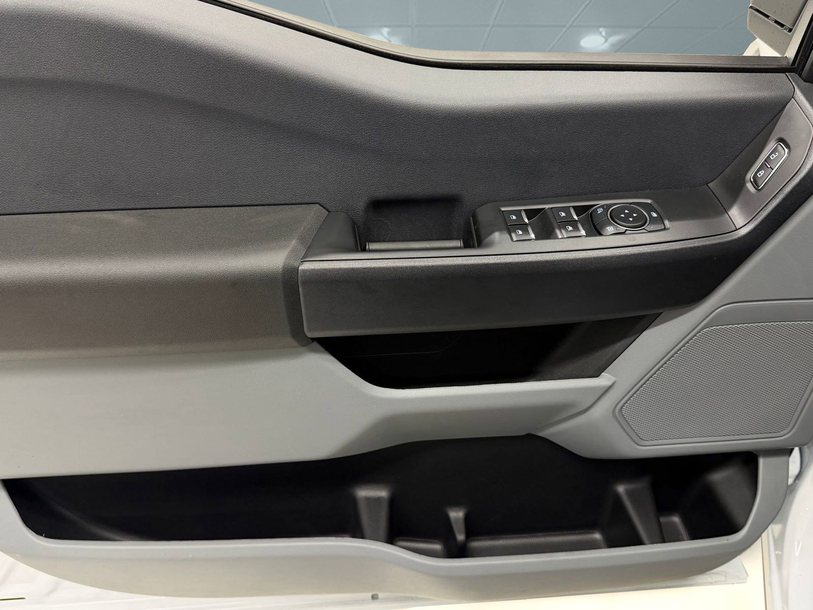 New 2026 Ford F250 XL w/ Snow Plow Prep Package image 9